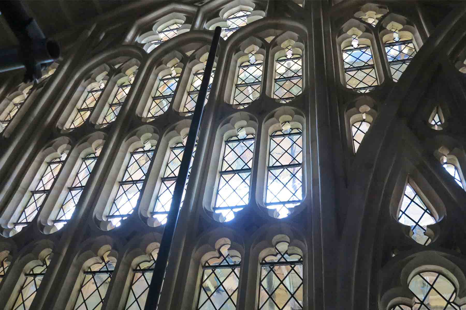 Restoration of the houses of parliament westminster hall north window by reyntiens glass studio