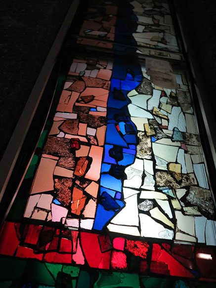 keith new commonwealth institue glass panels restoration by reyntiens glass studio detail