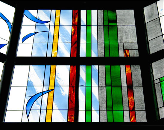 Oakby Gartree School Leicester stained glass window by john reyntiens