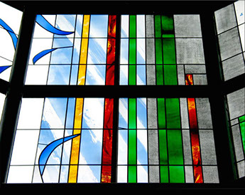 Oakby Gartree School Leicester stained glass window by john reyntiens
